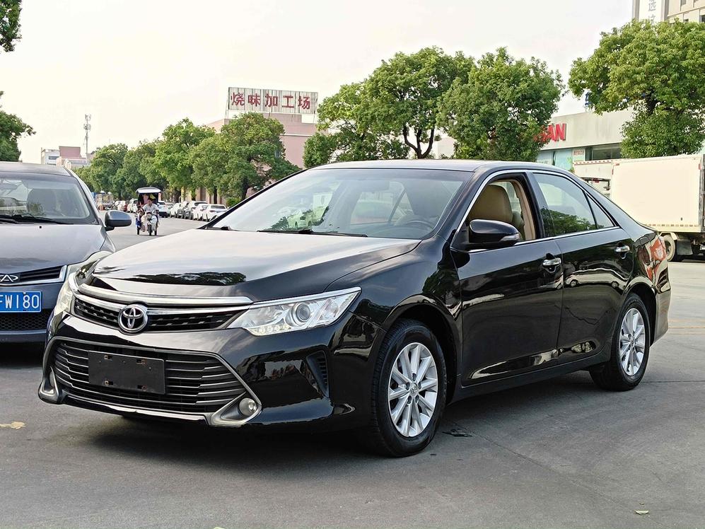 Toyota Toyota Camry в цвете и кузовом – это идеальный выбор среди китайских автомобилей. Доступная цена и надежность гарантированы.