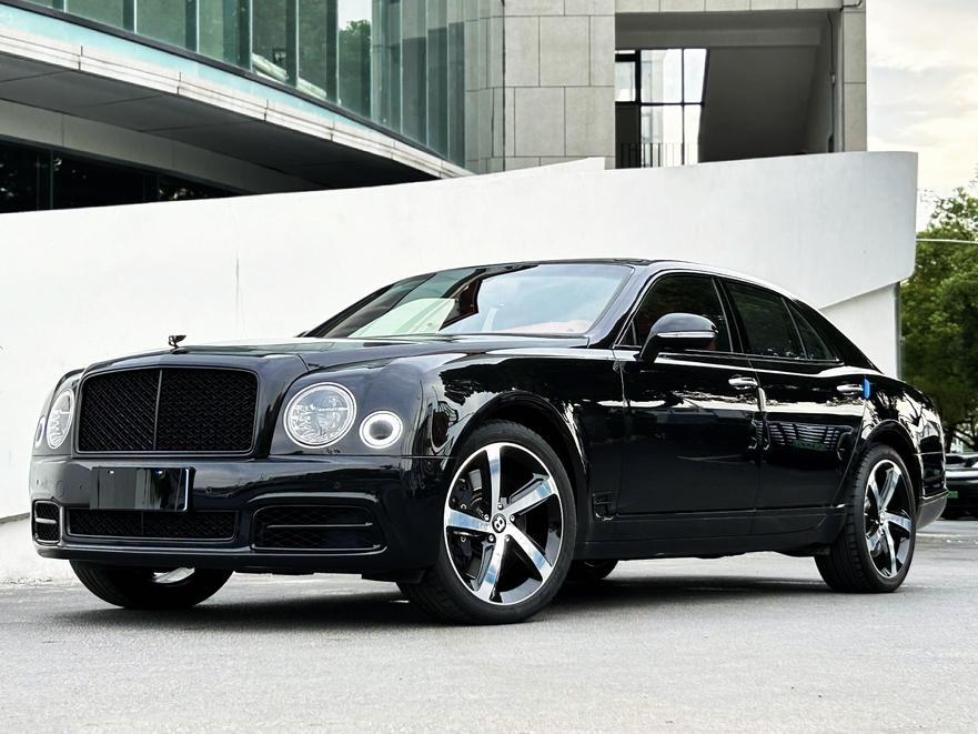 Bentley Bentley Mulsanne в цвете и кузовом – это идеальный выбор среди китайских автомобилей. Доступная цена и надежность гарантированы.