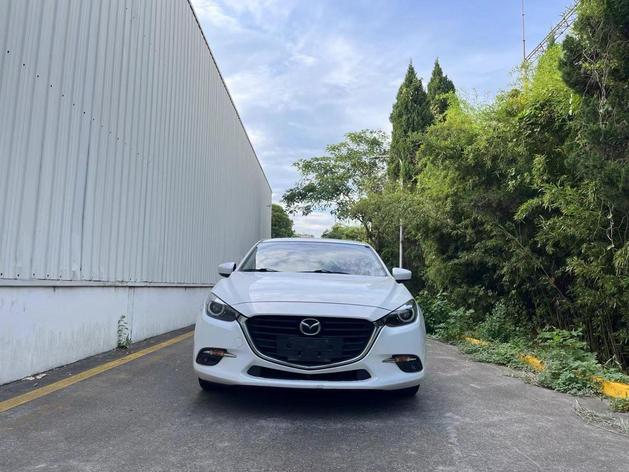 Mazda Mazda3 Axela в цвете и кузовом – это идеальный выбор среди китайских автомобилей. Доступная цена и надежность гарантированы.