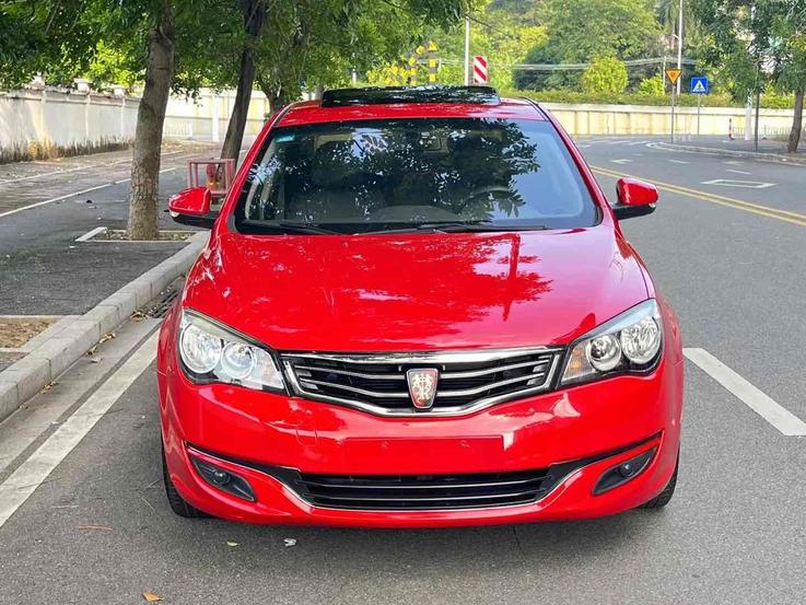 Roewe Roewe 350 в цвете и кузовом – это идеальный выбор среди китайских автомобилей. Доступная цена и надежность гарантированы.