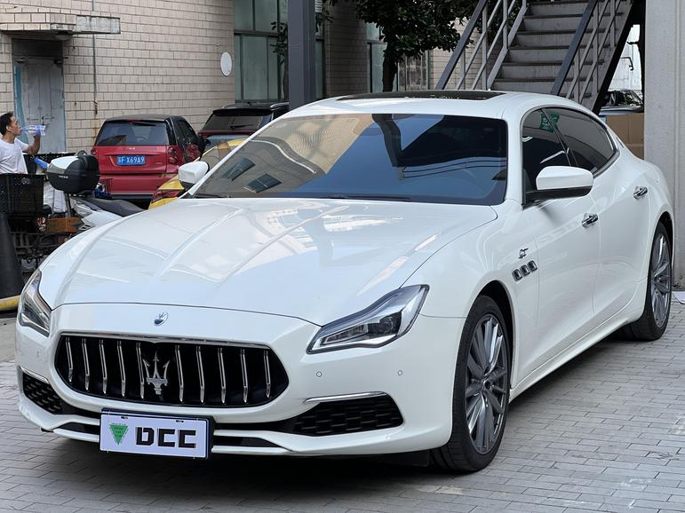 Maserati Maserati Quattroporte в цвете и кузовом – это идеальный выбор среди китайских автомобилей. Доступная цена и надежность гарантированы.