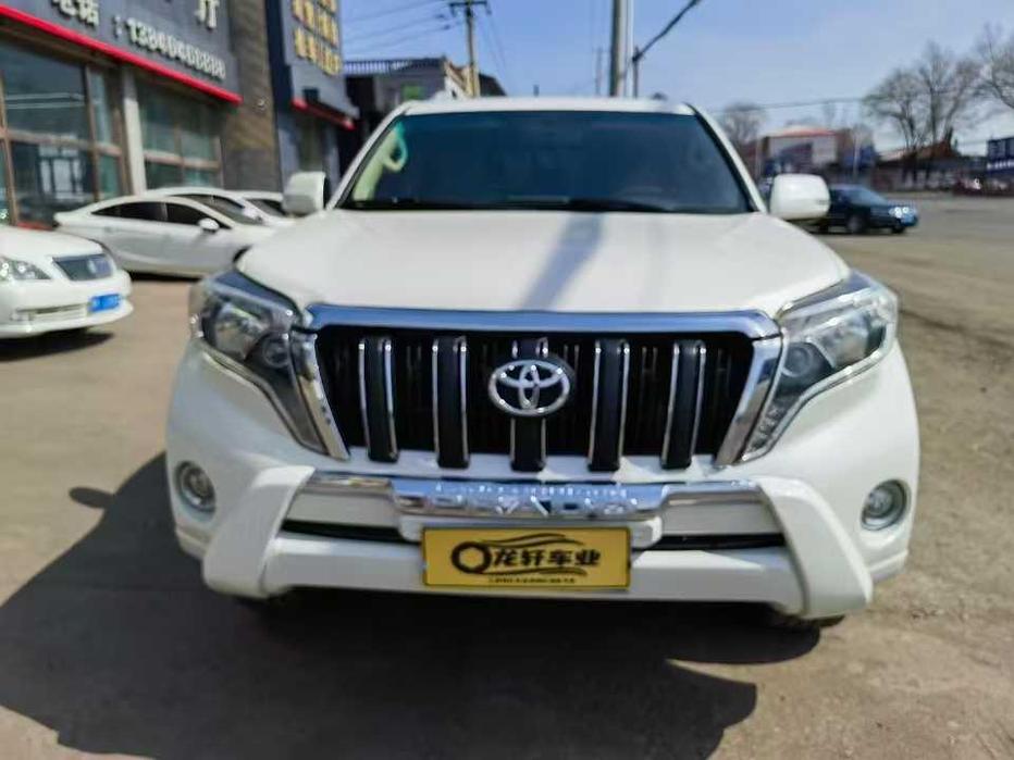 Toyota Toyota Prado в цвете и кузовом – это идеальный выбор среди китайских автомобилей. Доступная цена и надежность гарантированы.