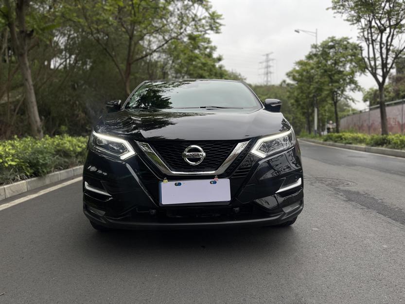 Nissan Nissan Qashqai в цвете и кузовом – это идеальный выбор среди китайских автомобилей. Доступная цена и надежность гарантированы.