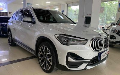 BMW BMW 3 Series в цвете и кузовом – это идеальный выбор среди китайских автомобилей. Доступная цена и надежность гарантированы.