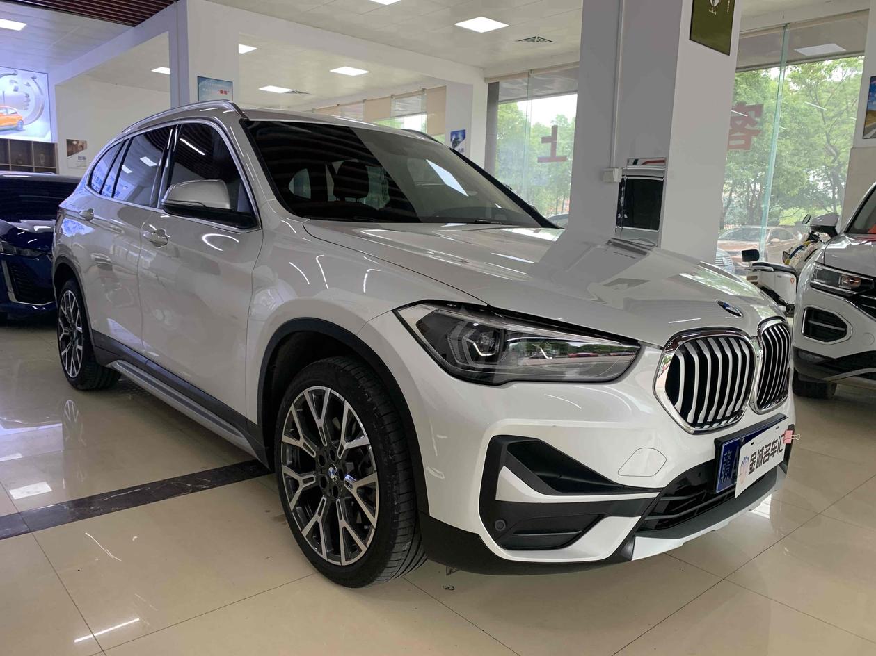 BMW BMW X1 в цвете и кузовом – это идеальный выбор среди китайских автомобилей. Доступная цена и надежность гарантированы.