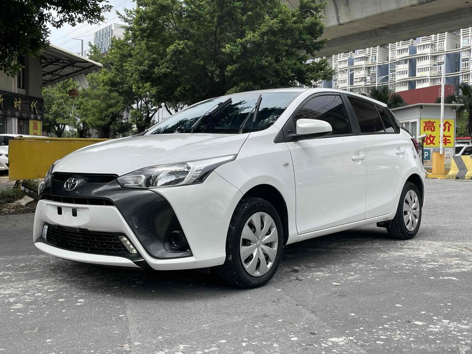 Toyota Toyota YARiS L в цвете и кузовом – это идеальный выбор среди китайских автомобилей. Доступная цена и надежность гарантированы.