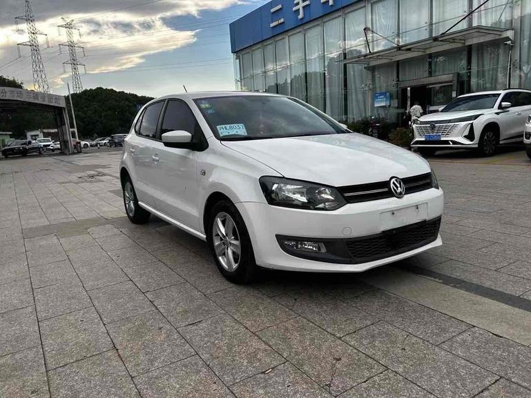 Volkswagen Volkswagen Polo в цвете и кузовом – это идеальный выбор среди китайских автомобилей. Доступная цена и надежность гарантированы.