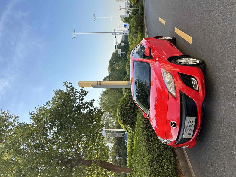 Mazda Mazda 3 в цвете и кузовом – это идеальный выбор среди китайских автомобилей. Доступная цена и надежность гарантированы.