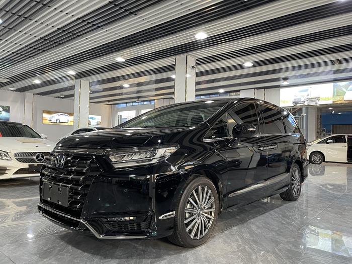 Honda Honda Elysion в цвете и кузовом – это идеальный выбор среди китайских автомобилей. Доступная цена и надежность гарантированы.