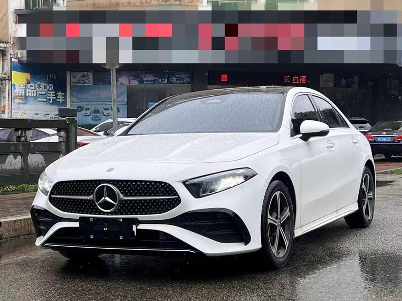 Mercedes-Benz Mercedes-Benz A-Class в цвете и кузовом – это идеальный выбор среди китайских автомобилей. Доступная цена и надежность гарантированы.