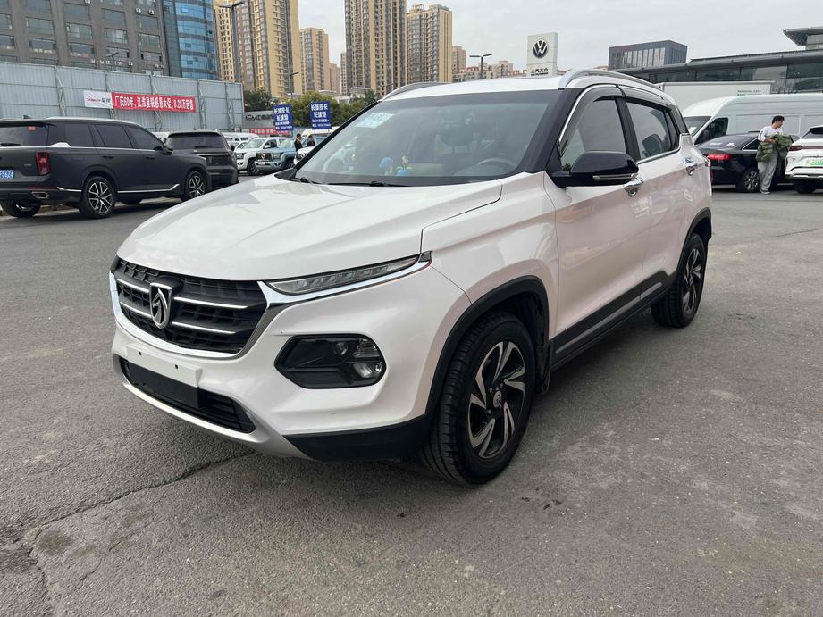 Baojun Baojun 510 в цвете и кузовом – это идеальный выбор среди китайских автомобилей. Доступная цена и надежность гарантированы.