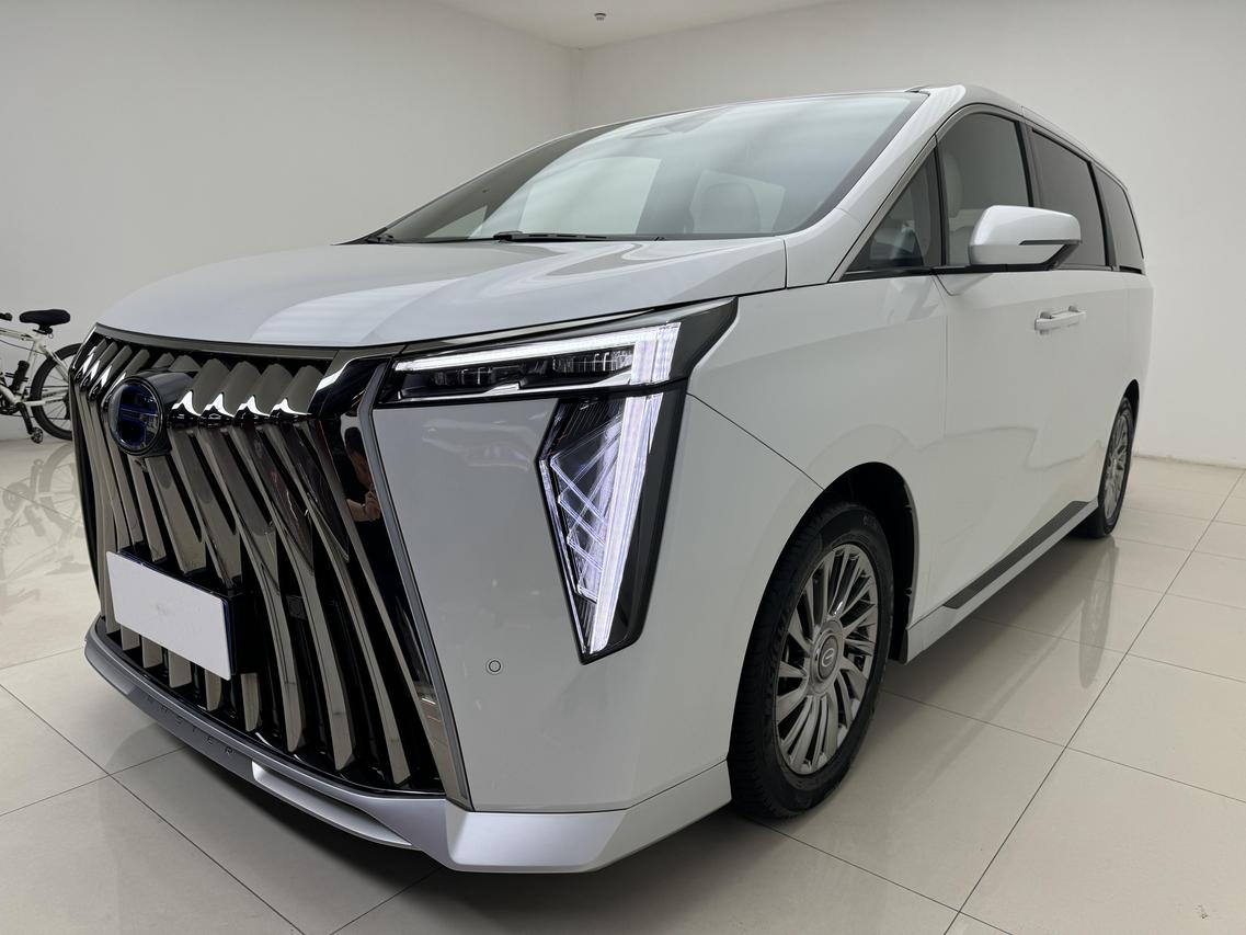 GAC Trumpchi Trumpchi M8 в цвете и кузовом – это идеальный выбор среди китайских автомобилей. Доступная цена и надежность гарантированы.