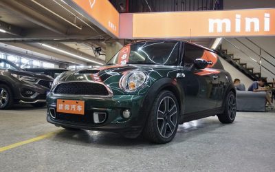 MINI MINI COUNTRYMAN в цвете и кузовом – это идеальный выбор среди китайских автомобилей. Доступная цена и надежность гарантированы.