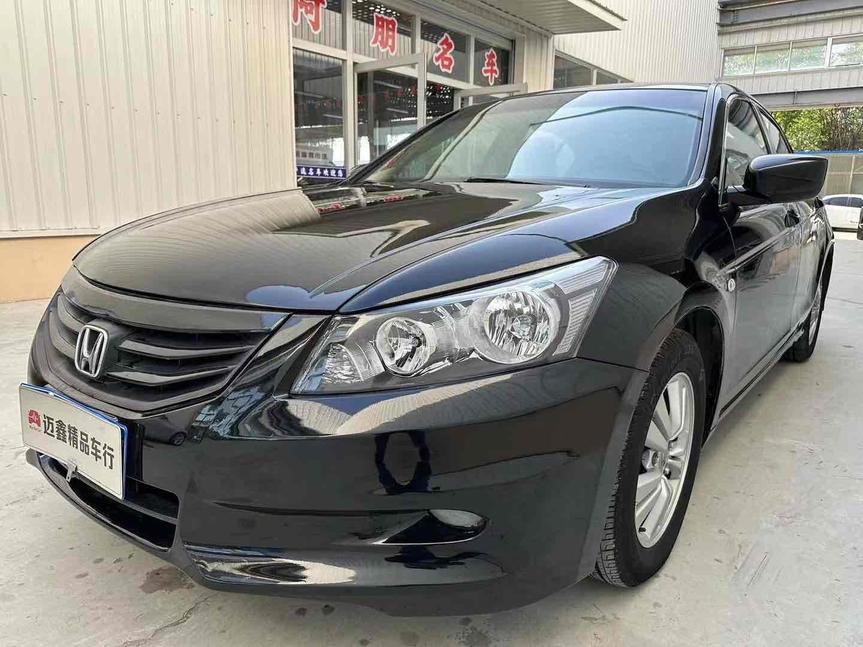 Honda Honda Accord в цвете и кузовом – это идеальный выбор среди китайских автомобилей. Доступная цена и надежность гарантированы.