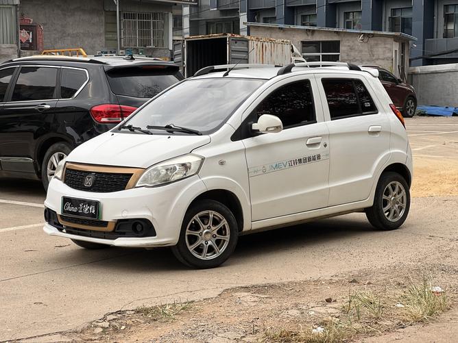 JMEV JMEV Jiangling E100B в цвете и кузовом – это идеальный выбор среди китайских автомобилей. Доступная цена и надежность гарантированы.