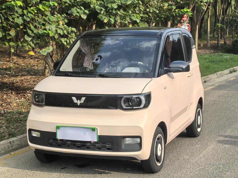 WuLing Wuling Hongguang MINI EV в цвете и кузовом – это идеальный выбор среди китайских автомобилей. Доступная цена и надежность гарантированы.