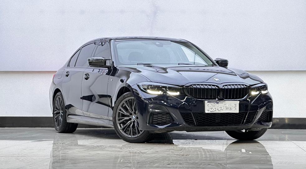BMW BMW 3 Series в цвете и кузовом – это идеальный выбор среди китайских автомобилей. Доступная цена и надежность гарантированы.