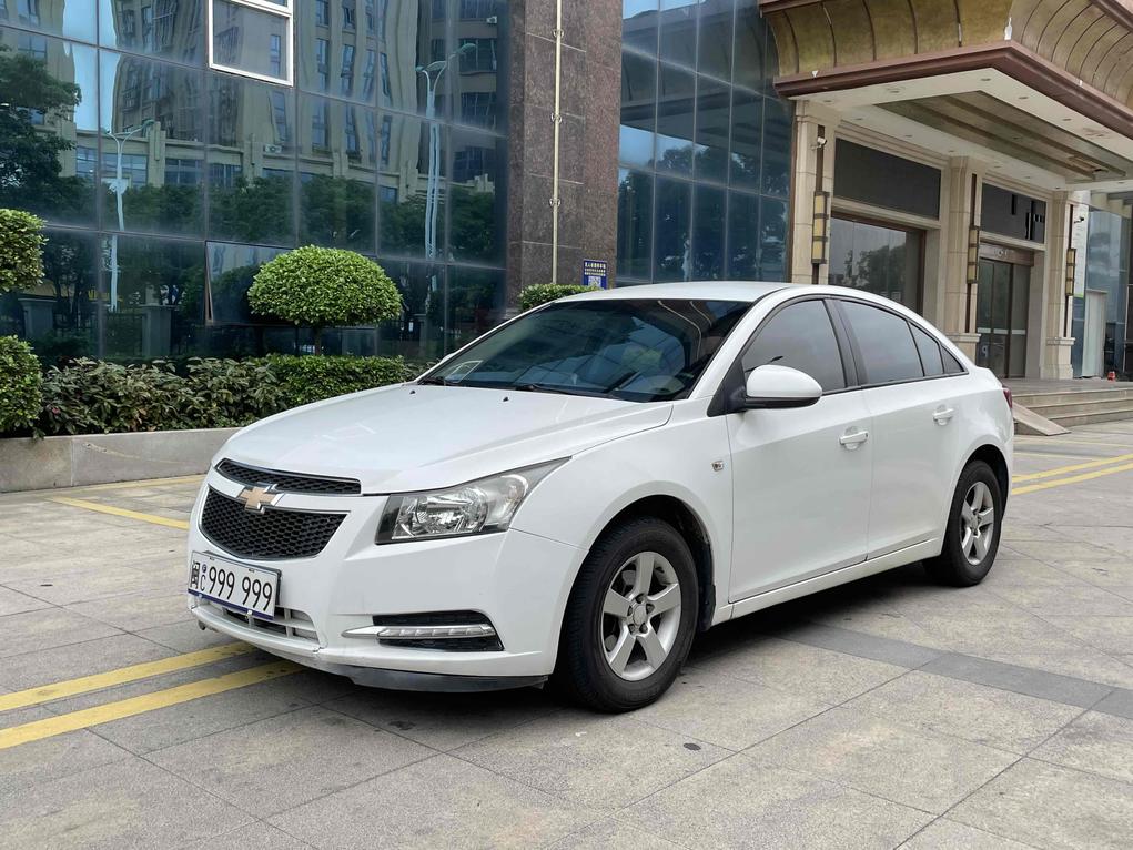 Chevrolet Chevrolet Cruze в цвете и кузовом – это идеальный выбор среди китайских автомобилей. Доступная цена и надежность гарантированы.