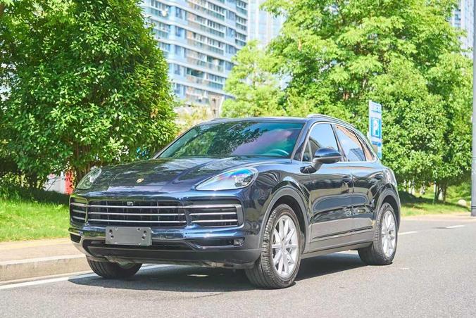 Porsche Porsche Cayenne в цвете и кузовом – это идеальный выбор среди китайских автомобилей. Доступная цена и надежность гарантированы.