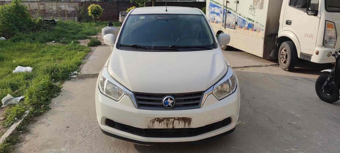 Venucia Venucia R50 в цвете и кузовом – это идеальный выбор среди китайских автомобилей. Доступная цена и надежность гарантированы.