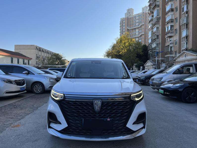 Roewe Roewe iMAX8 в цвете и кузовом – это идеальный выбор среди китайских автомобилей. Доступная цена и надежность гарантированы.