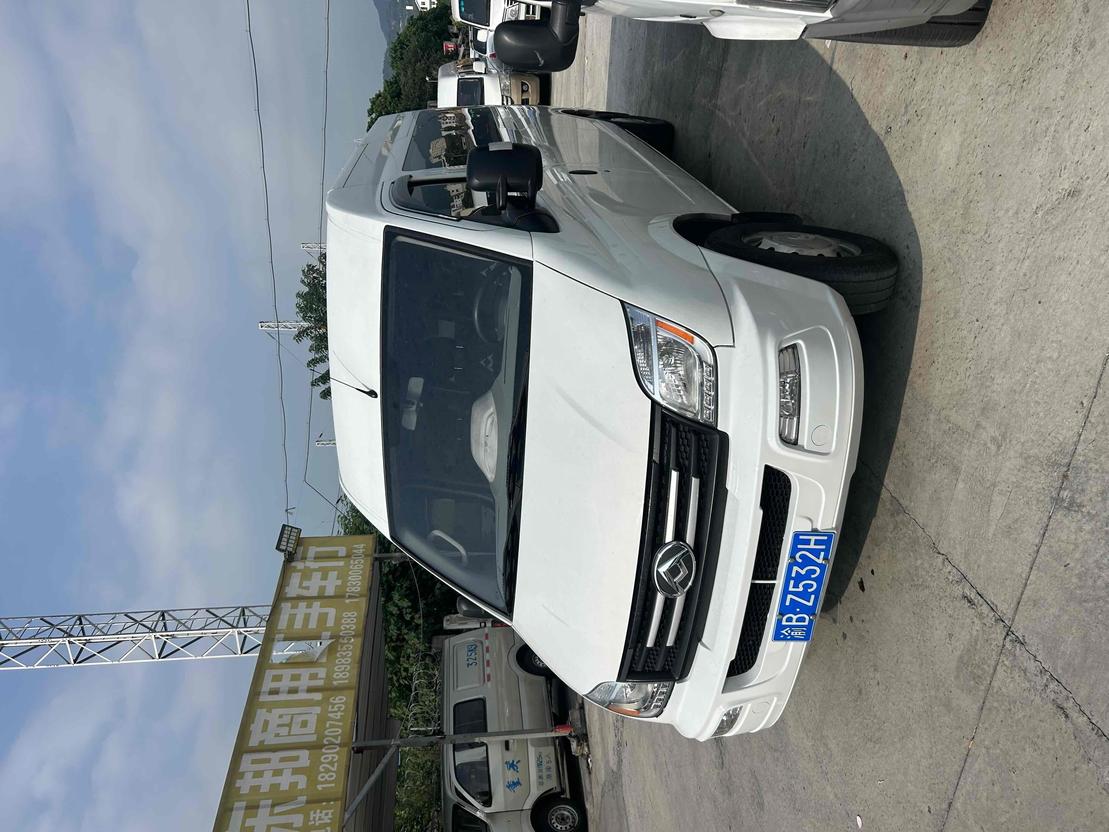 SAIC MAXUS SAIC MAXUS Xintu V80 в цвете и кузовом – это идеальный выбор среди китайских автомобилей. Доступная цена и надежность гарантированы.