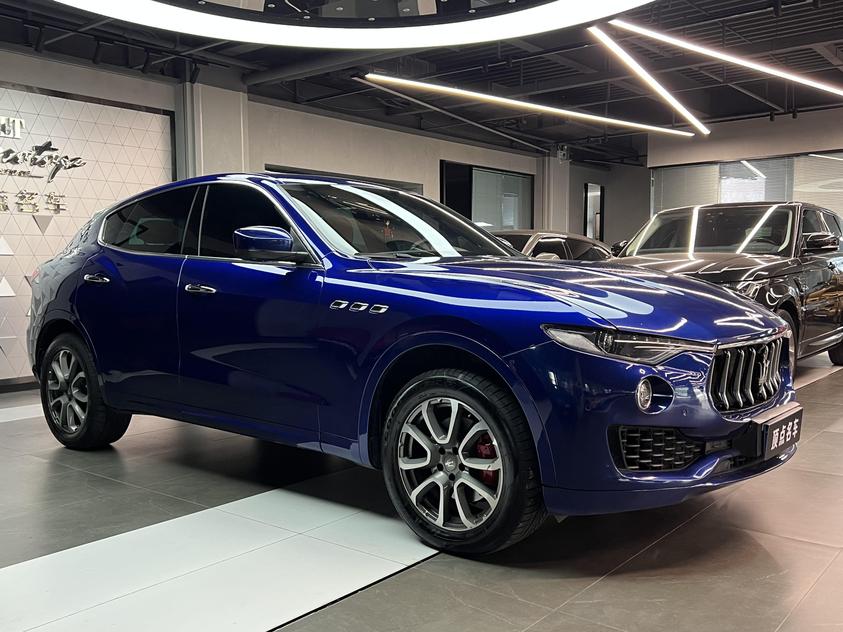 Maserati Maserati Levante в цвете и кузовом – это идеальный выбор среди китайских автомобилей. Доступная цена и надежность гарантированы.