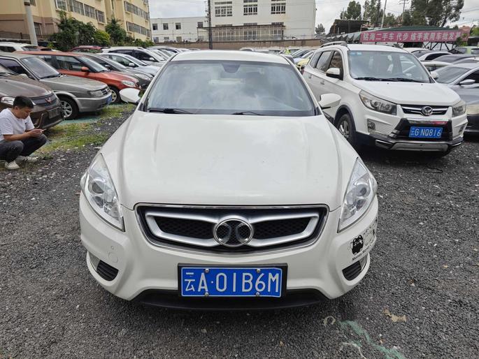 BAIC Motor Beijing Senova D50 в цвете и кузовом – это идеальный выбор среди китайских автомобилей. Доступная цена и надежность гарантированы.