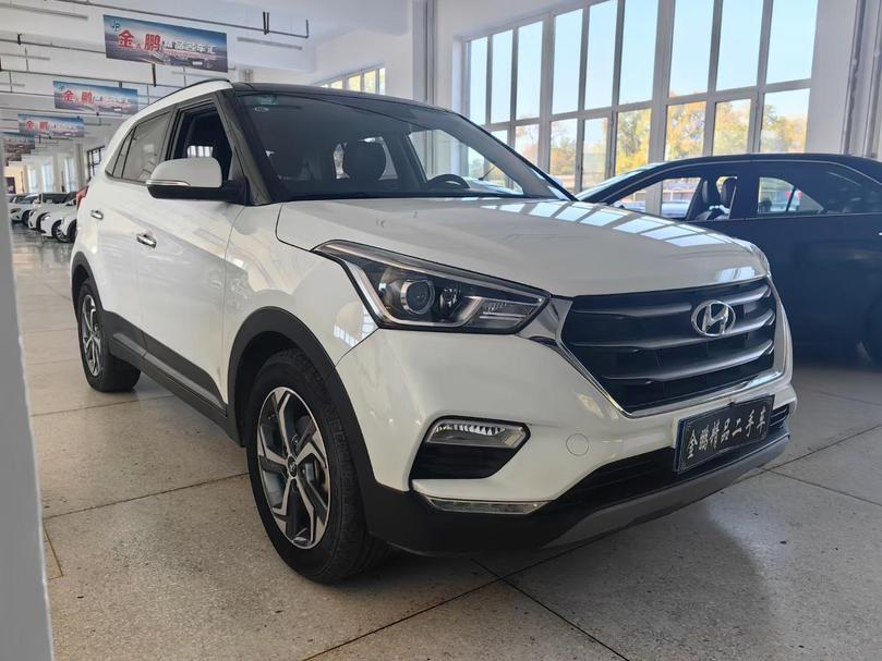 Hyundai Hyundai ix25 в цвете и кузовом – это идеальный выбор среди китайских автомобилей. Доступная цена и надежность гарантированы.