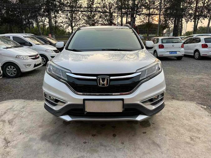 Honda Honda CR-V в цвете и кузовом – это идеальный выбор среди китайских автомобилей. Доступная цена и надежность гарантированы.