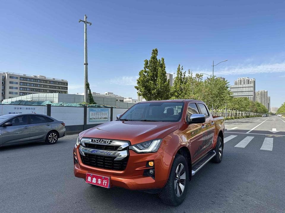 Isuzu ISUZU D-MAX в цвете и кузовом – это идеальный выбор среди китайских автомобилей. Доступная цена и надежность гарантированы.