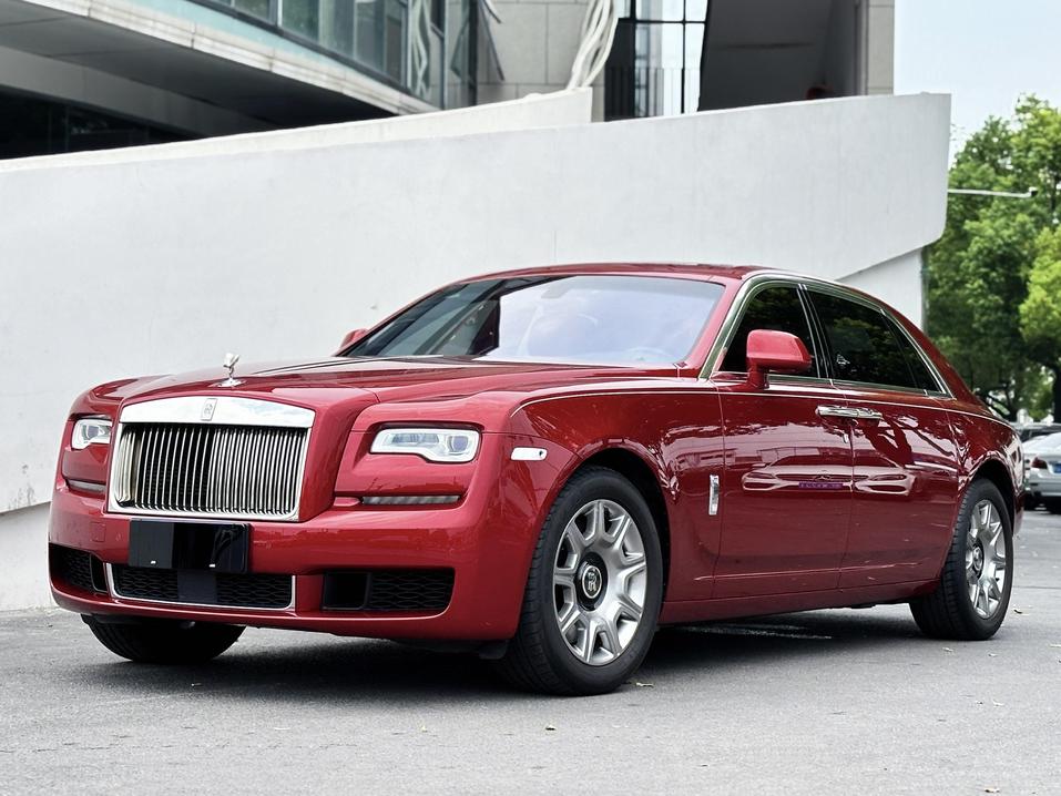 Rolls-Royce Rolls-Royce Ghost в цвете и кузовом – это идеальный выбор среди китайских автомобилей. Доступная цена и надежность гарантированы.