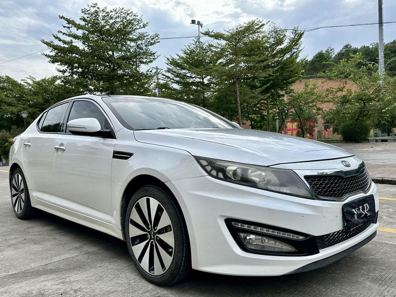 Kia Kia K5 в цвете и кузовом – это идеальный выбор среди китайских автомобилей. Доступная цена и надежность гарантированы.
