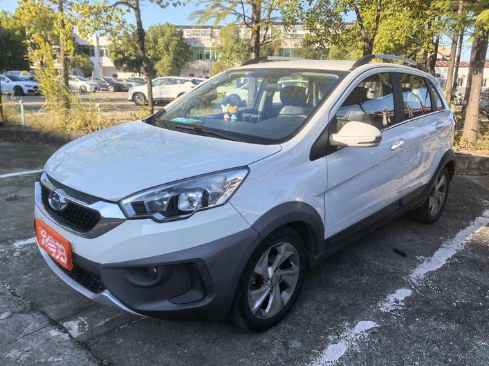 BAIC Changhe Changhe Q25 в цвете и кузовом – это идеальный выбор среди китайских автомобилей. Доступная цена и надежность гарантированы.