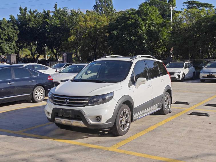 Dongfeng Forthing Dongfeng Forthing Jingyi X5 в цвете и кузовом – это идеальный выбор среди китайских автомобилей. Доступная цена и надежность гарантированы.