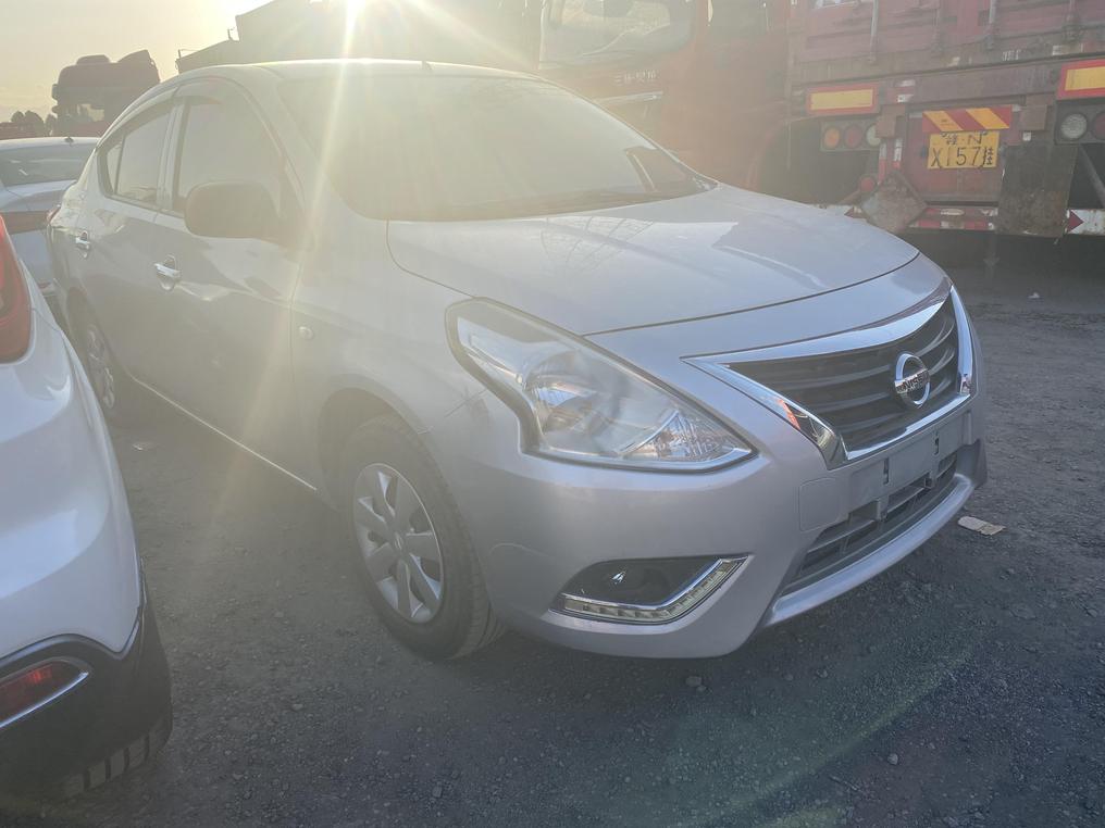 Nissan Nissan Sunny в цвете и кузовом – это идеальный выбор среди китайских автомобилей. Доступная цена и надежность гарантированы.