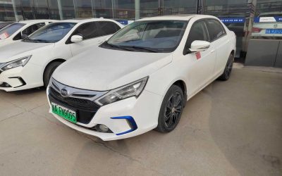 BYD BYD Seal 05 DM-i в цвете и кузовом – это идеальный выбор среди китайских автомобилей. Доступная цена и надежность гарантированы.