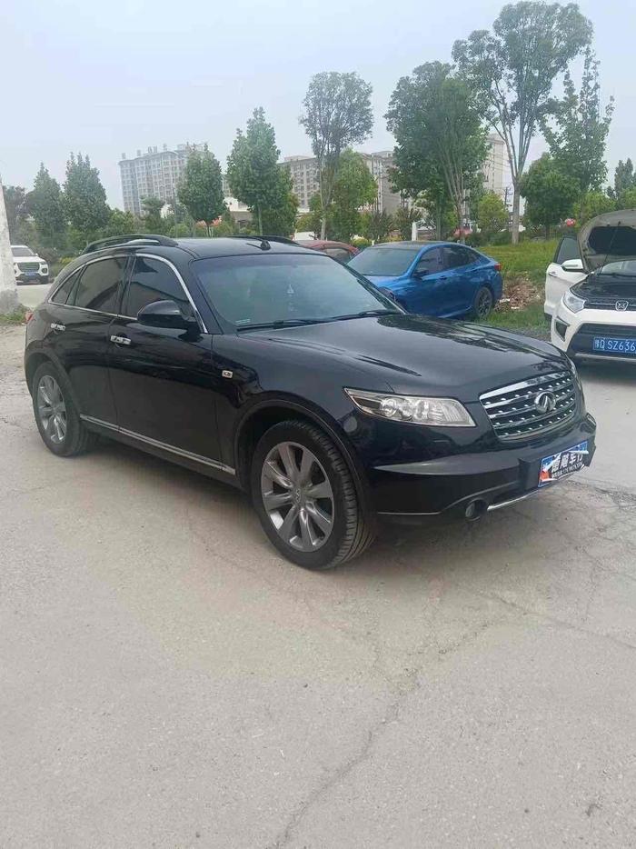 Infiniti Infiniti FX в цвете и кузовом – это идеальный выбор среди китайских автомобилей. Доступная цена и надежность гарантированы.