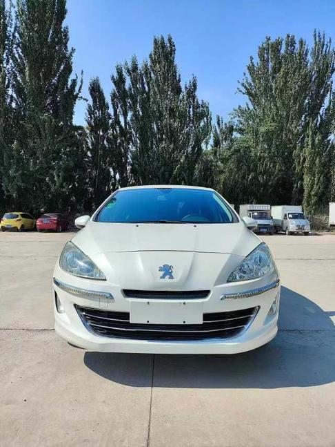 Peugeot Peugeot 408 в цвете и кузовом – это идеальный выбор среди китайских автомобилей. Доступная цена и надежность гарантированы.
