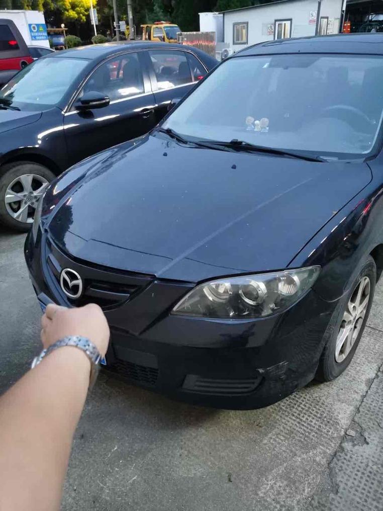 Mazda Mazda 3 в цвете и кузовом – это идеальный выбор среди китайских автомобилей. Доступная цена и надежность гарантированы.