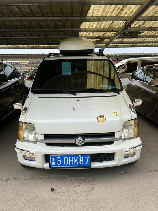 Suzuki Suzuki Wagon R в цвете и кузовом – это идеальный выбор среди китайских автомобилей. Доступная цена и надежность гарантированы.