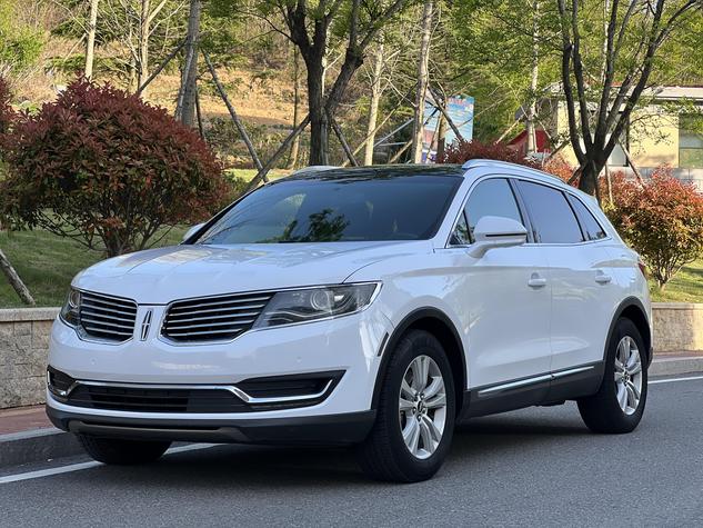 Lincoln Lincoln MKX в цвете и кузовом – это идеальный выбор среди китайских автомобилей. Доступная цена и надежность гарантированы.