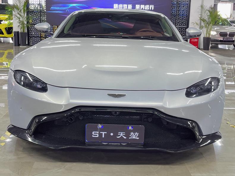 Aston Martin Aston Martin V8 Vantage в цвете и кузовом – это идеальный выбор среди китайских автомобилей. Доступная цена и надежность гарантированы.