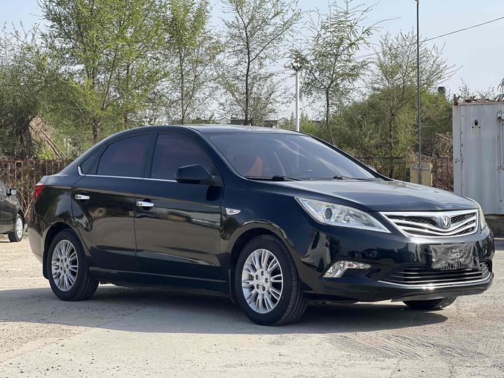 Changan Changan Eado в цвете и кузовом – это идеальный выбор среди китайских автомобилей. Доступная цена и надежность гарантированы.