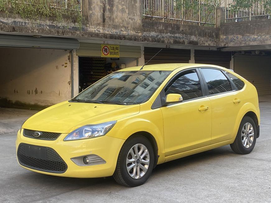 Ford Ford Focus в цвете и кузовом – это идеальный выбор среди китайских автомобилей. Доступная цена и надежность гарантированы.