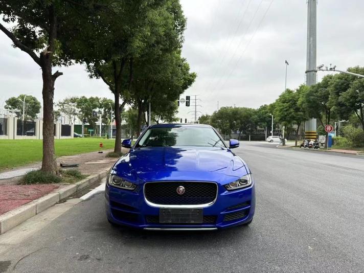Jaguar Jaguar XEL в цвете и кузовом – это идеальный выбор среди китайских автомобилей. Доступная цена и надежность гарантированы.