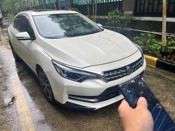 Venucia Venucia D60 в цвете и кузовом – это идеальный выбор среди китайских автомобилей. Доступная цена и надежность гарантированы.