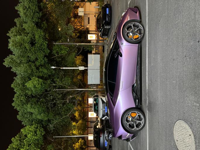 Lamborghini Lamborghini Huracán в цвете и кузовом – это идеальный выбор среди китайских автомобилей. Доступная цена и надежность гарантированы.