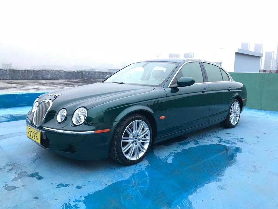Jaguar Jaguar S-Type в цвете и кузовом – это идеальный выбор среди китайских автомобилей. Доступная цена и надежность гарантированы.