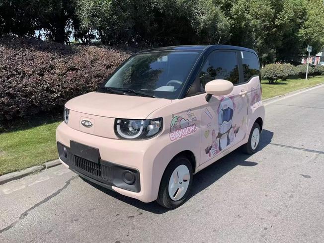 Chery EV Chery QQ Ice Cream в цвете и кузовом – это идеальный выбор среди китайских автомобилей. Доступная цена и надежность гарантированы.